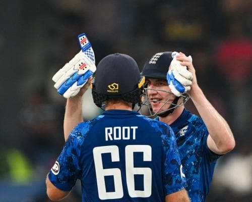 Harry Brook Celebrates Century with Stone‑Cold Move, Joe Root Praises His Leadership