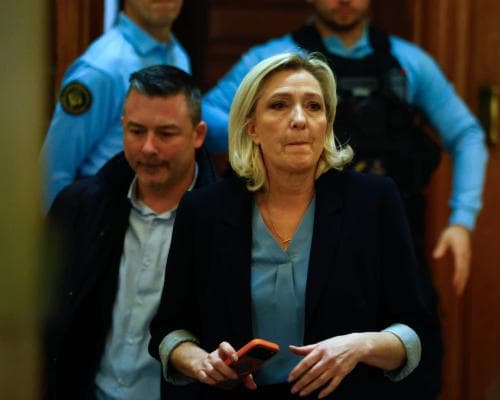 US advisers tried to stop France from banning Marine Le Pen