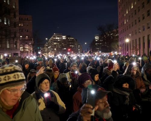 Judge Stops Trump Agency from Arresting Refugees in Minnesota