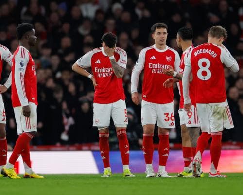 Arsenal Lose to Manchester United, Manager Blames Mistakes