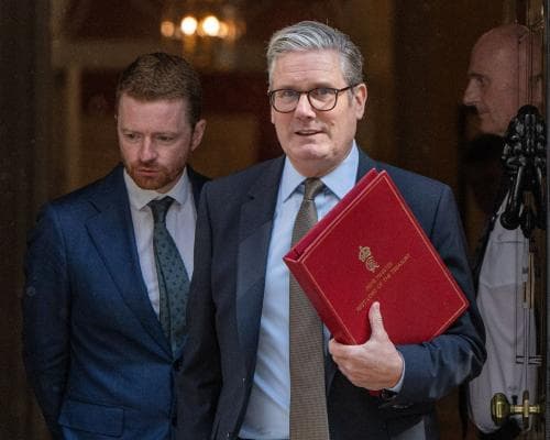 Labour’s Right‑Wing Faction Blocks Andy Burnham to Keep Power