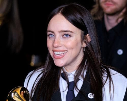 Red‑Carpet Protest: Celebrities Wear Anti‑ICE Badges