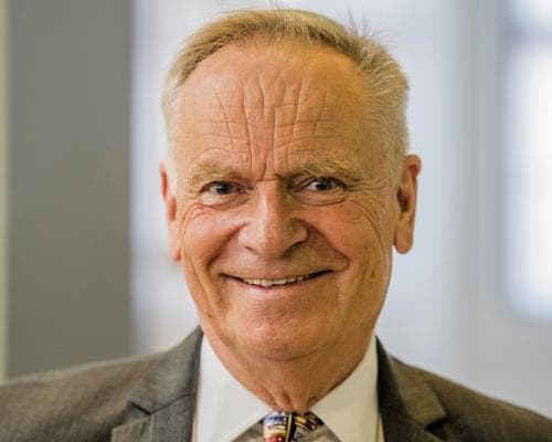 Jeffrey Archer Announces His Final Novel