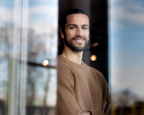 Union defender Christian Burgess plans to ask Harry Kane for his shirt