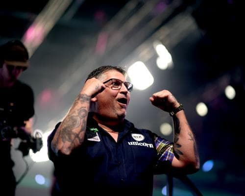 Gary Anderson Overcomes Van Gerwen in Stunning Comeback