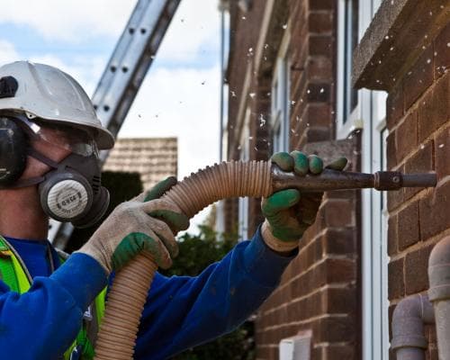 Councils Should Train Workers to Fit Home Insulation