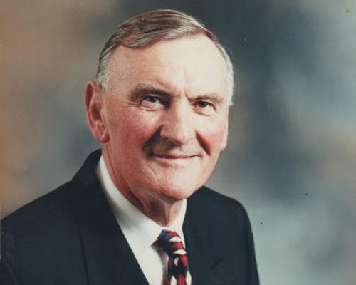 Remembering John Lewis, Scientist Who Made a New Painkiller and Addiction Treatment