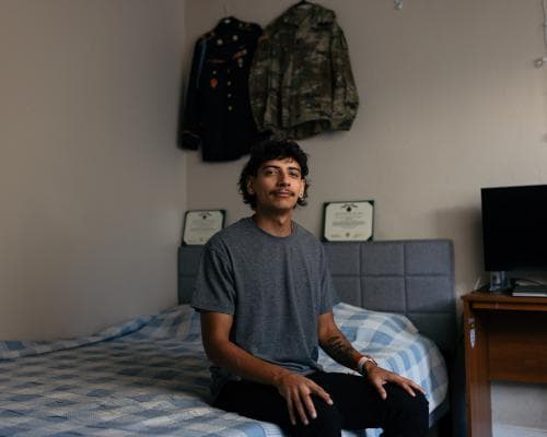 Veteran sues federal government after ICE detains him for three days